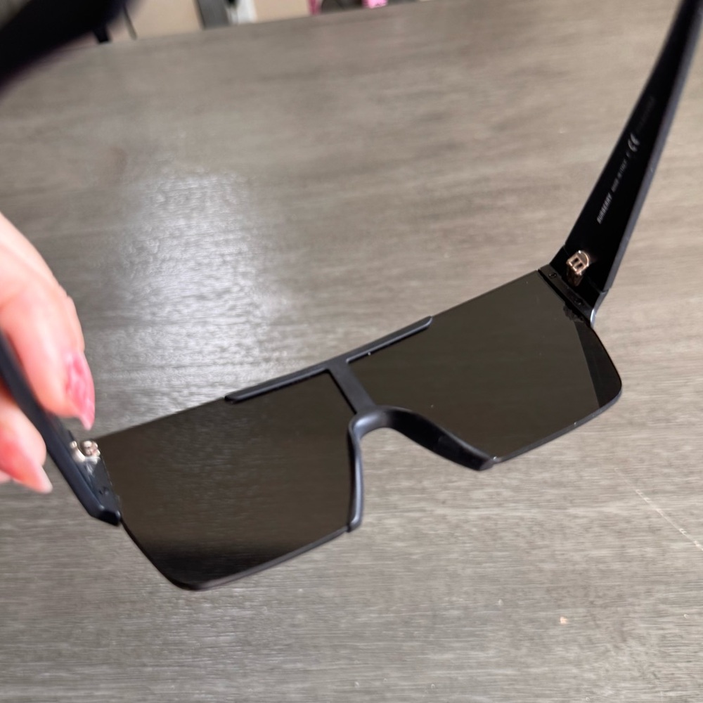 Burberry Sunglasses Black BE4291 Glasses Frames - Picture 6 of 11
